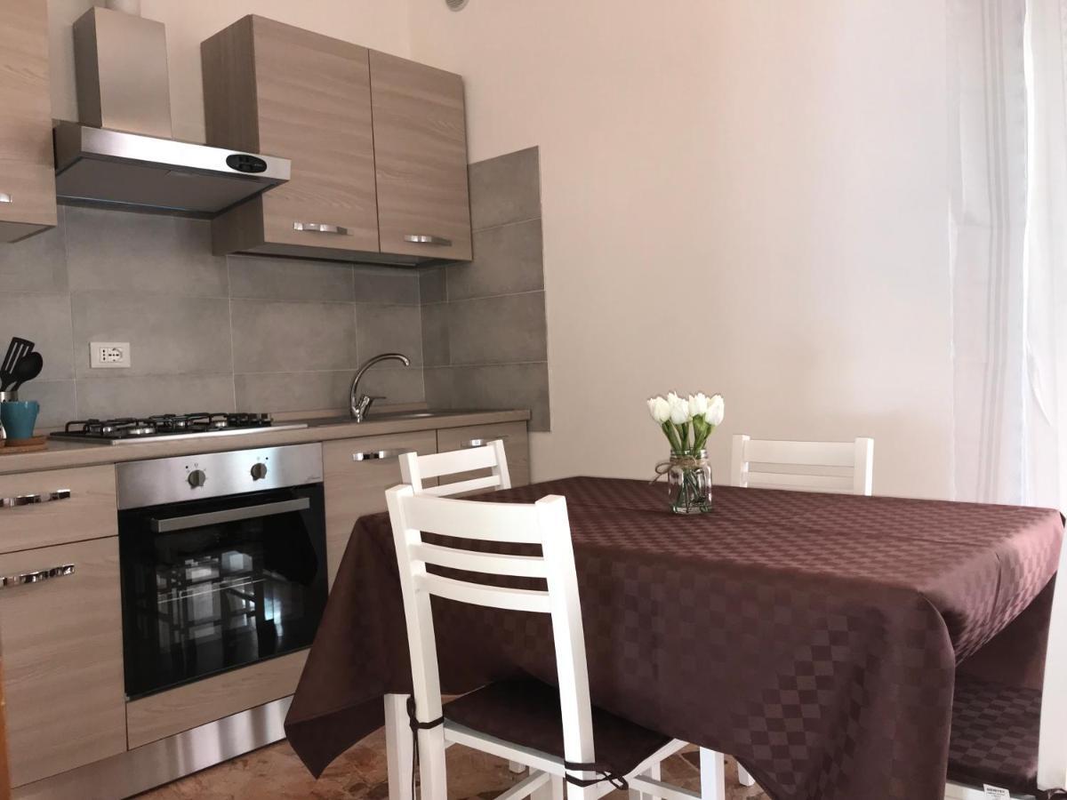 Casa Lucia Apartment Mestre Bagian luar foto