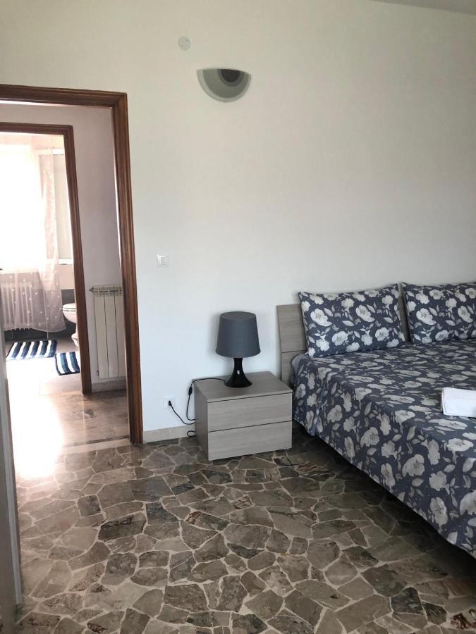 Casa Lucia Apartment Mestre Bagian luar foto